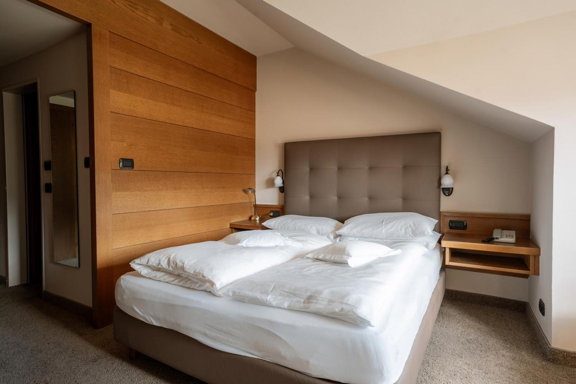 Dominik Alpine City Wellness Hotel - Adults Only Bressanone Exterior photo