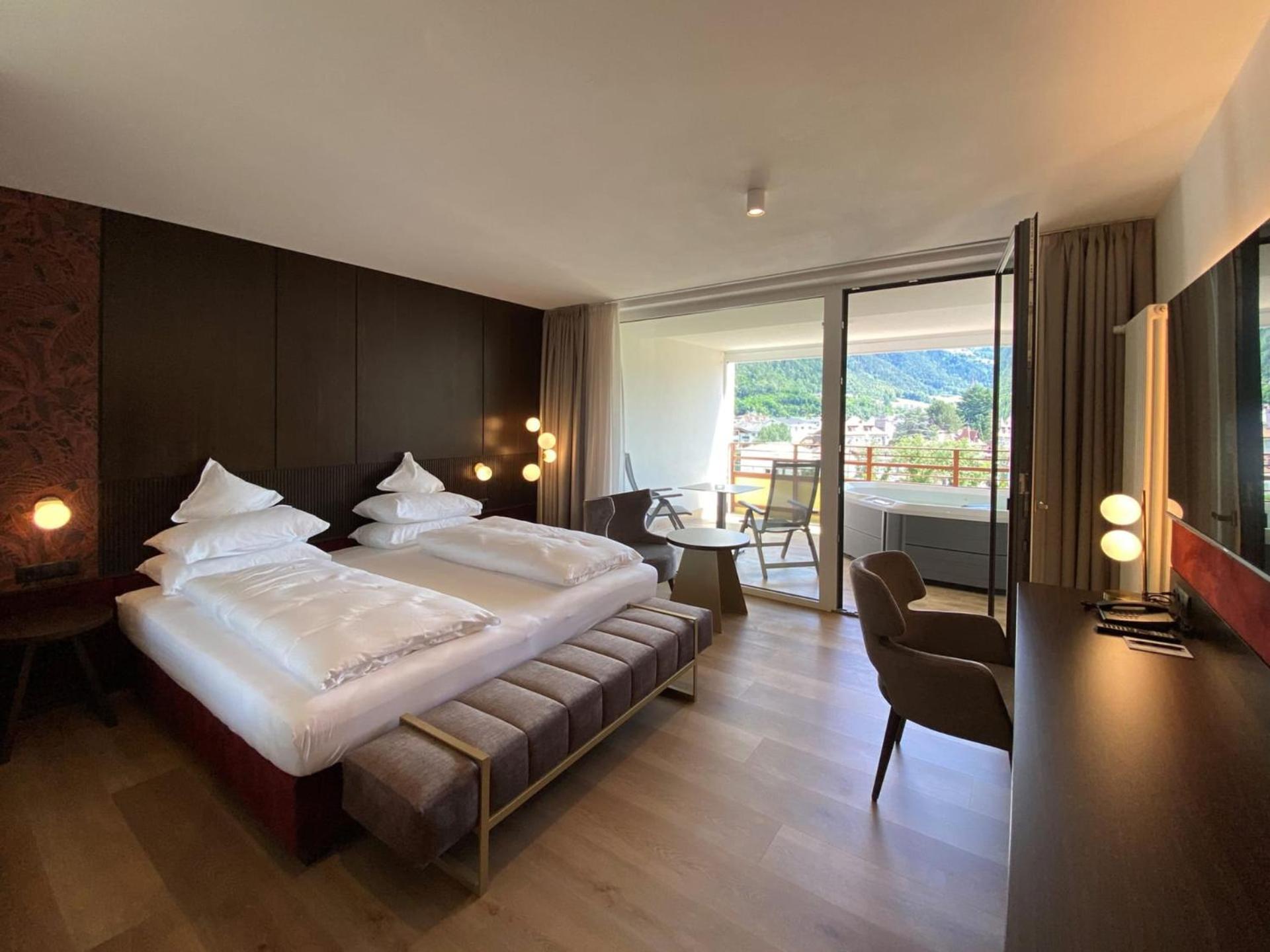 Dominik Alpine City Wellness Hotel - Adults Only Bressanone Exterior photo