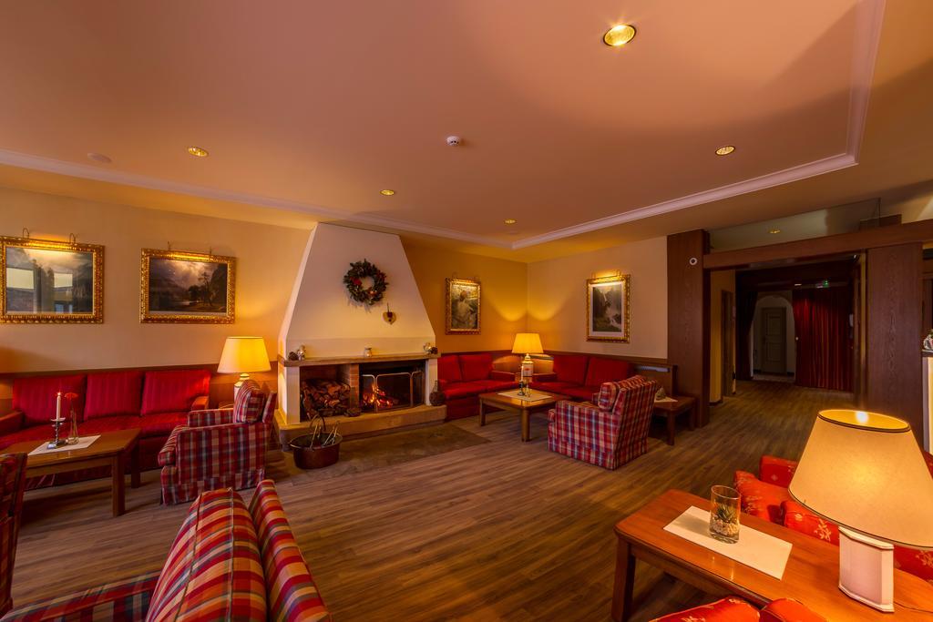Dominik Alpine City Wellness Hotel - Adults Only Bressanone Exterior photo